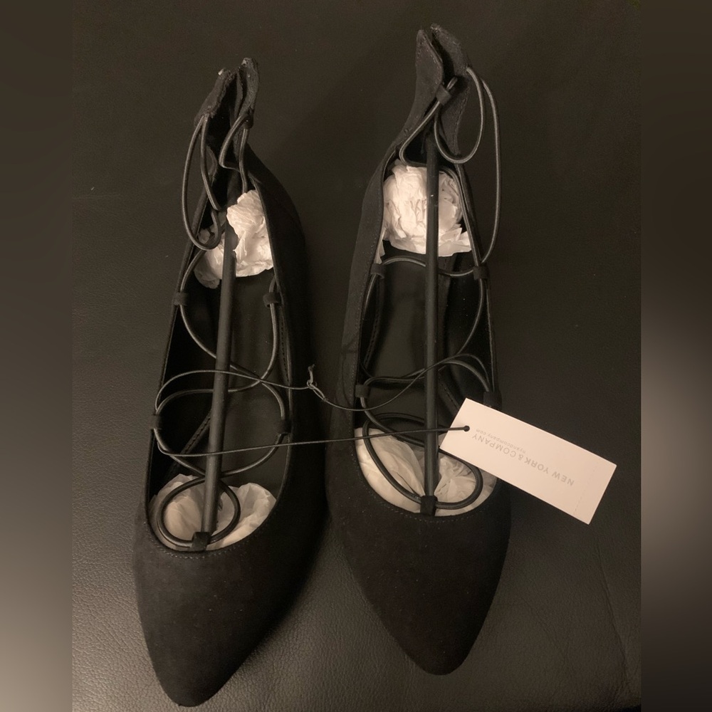 New York & Company Black Lace-Up Pointed Flats Sz 9